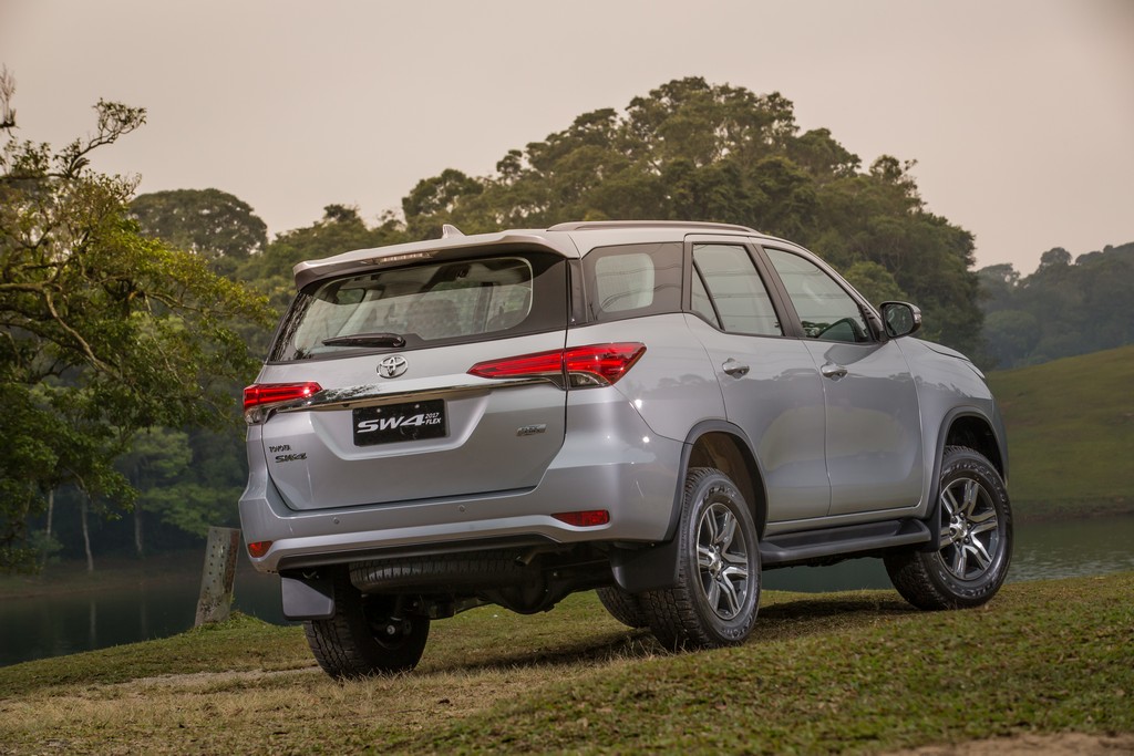 2017 - TOYOTA SW4 FLEX, foto 2