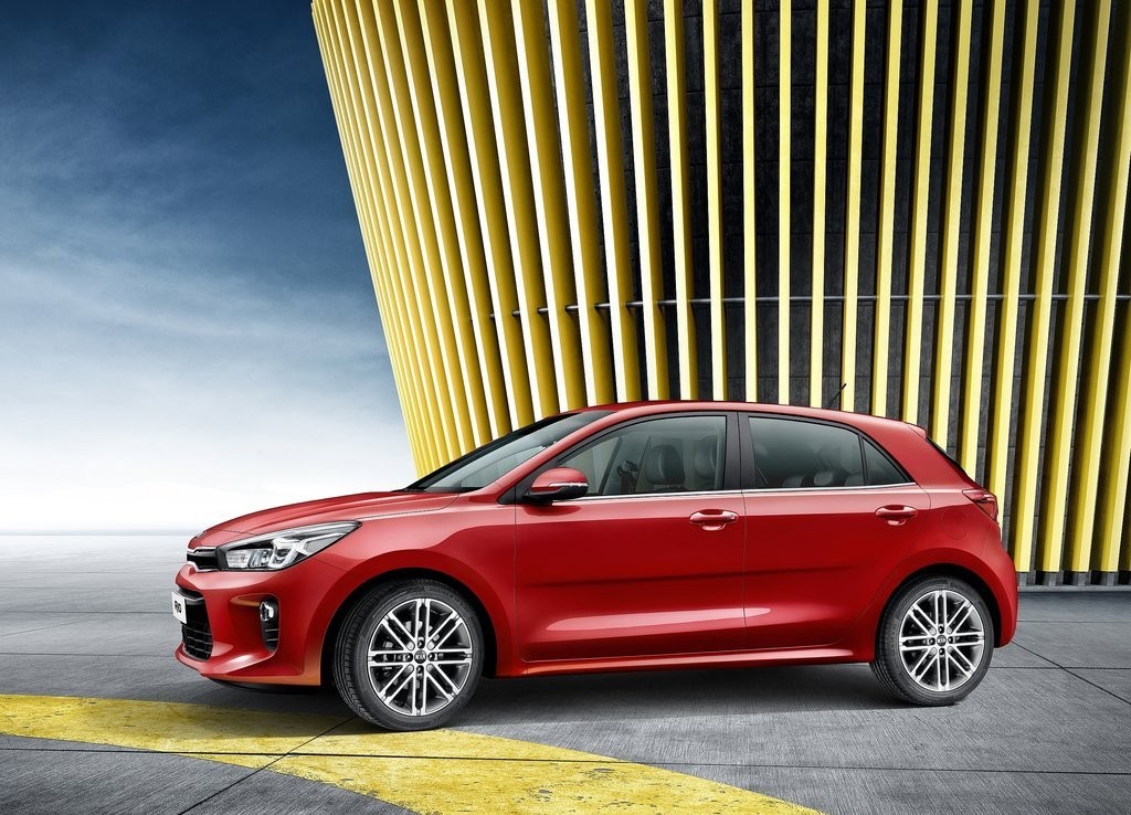KIA RIO, foto 2