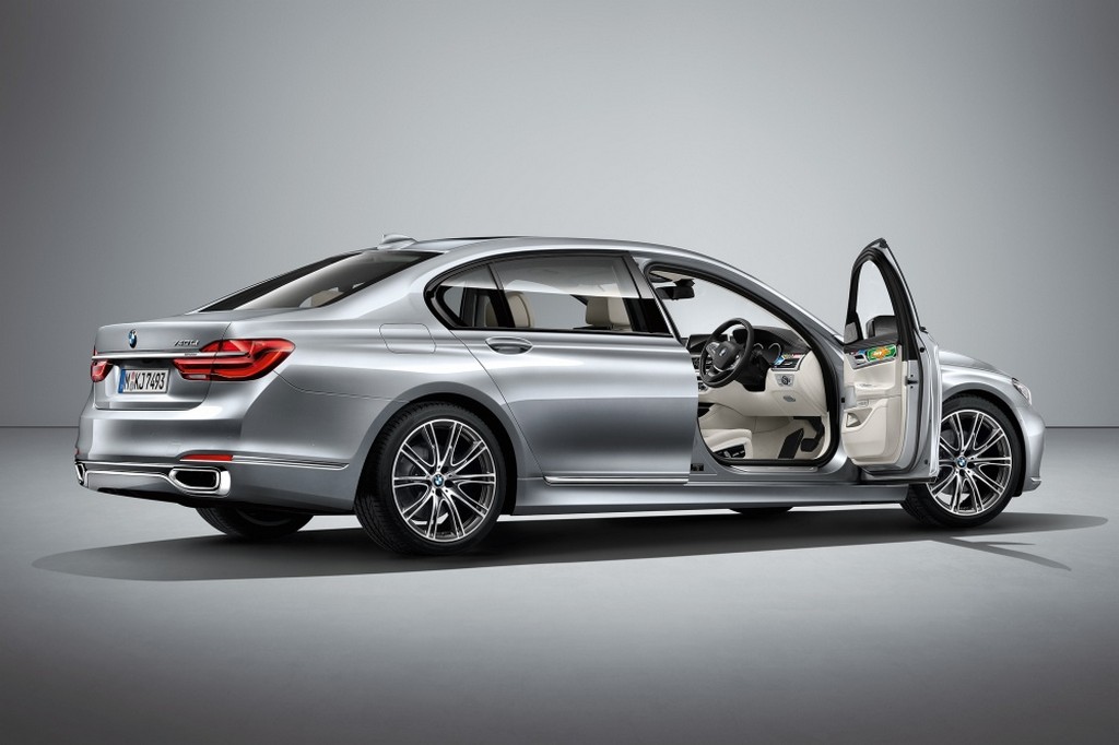 2017 - BMW 7 SERIES INDIVIDUAL BY ESTHER MAHLANGU, foto 1