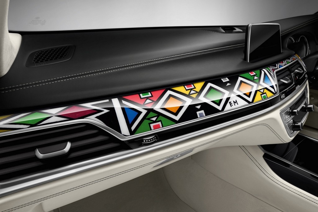2017 - BMW 7 SERIES INDIVIDUAL BY ESTHER MAHLANGU, foto 3
