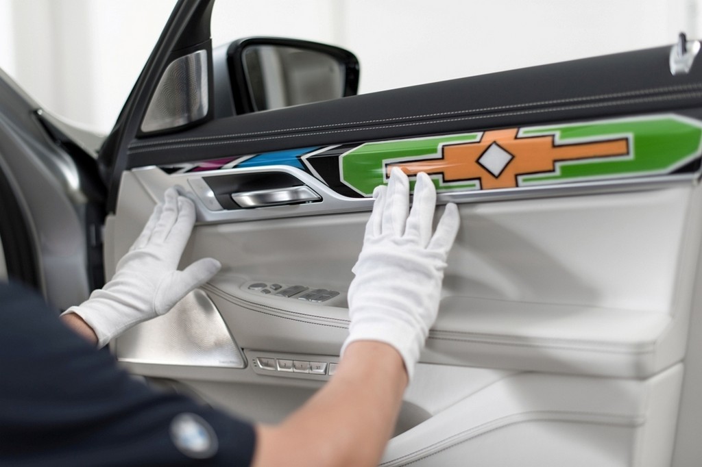 2017 - BMW 7 SERIES INDIVIDUAL BY ESTHER MAHLANGU, foto 7