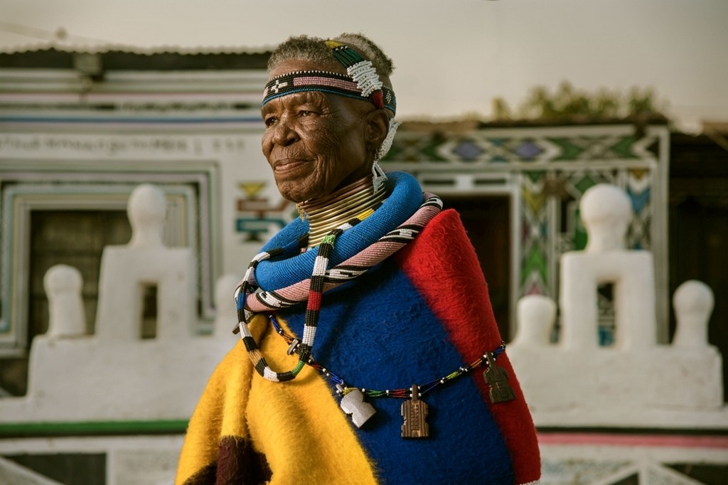 2017 - BMW 7 SERIES INDIVIDUAL BY ESTHER MAHLANGU, foto 15