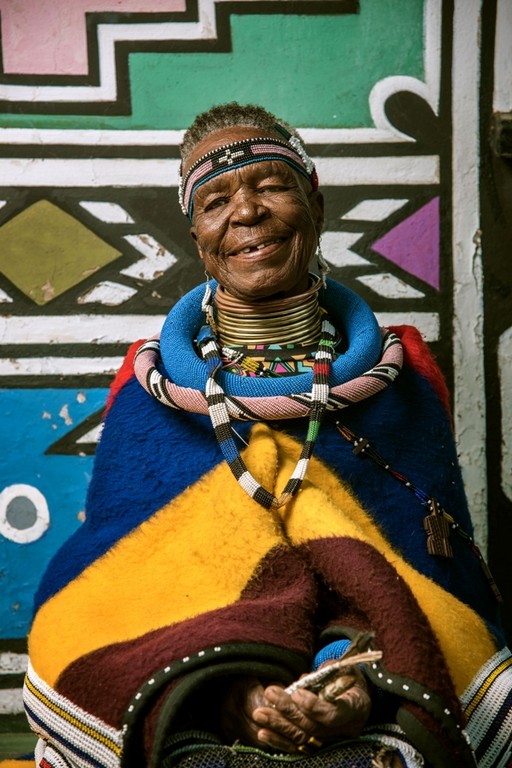 2017 - BMW 7 SERIES INDIVIDUAL BY ESTHER MAHLANGU, foto 17