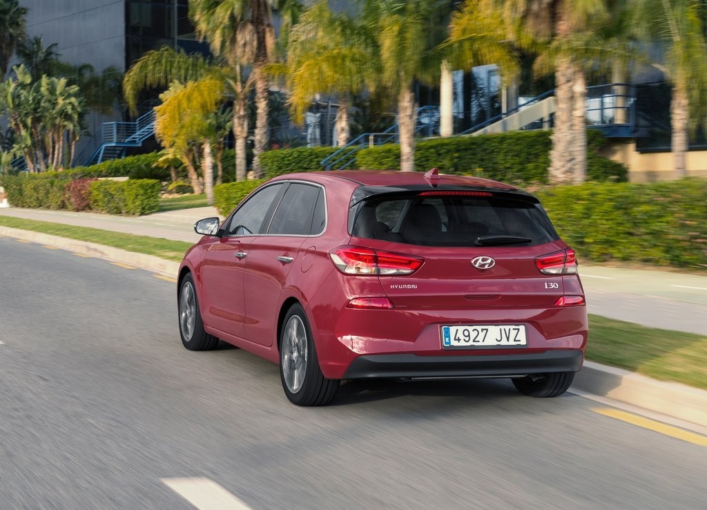 2017 - HYUNDAI i30, foto 29