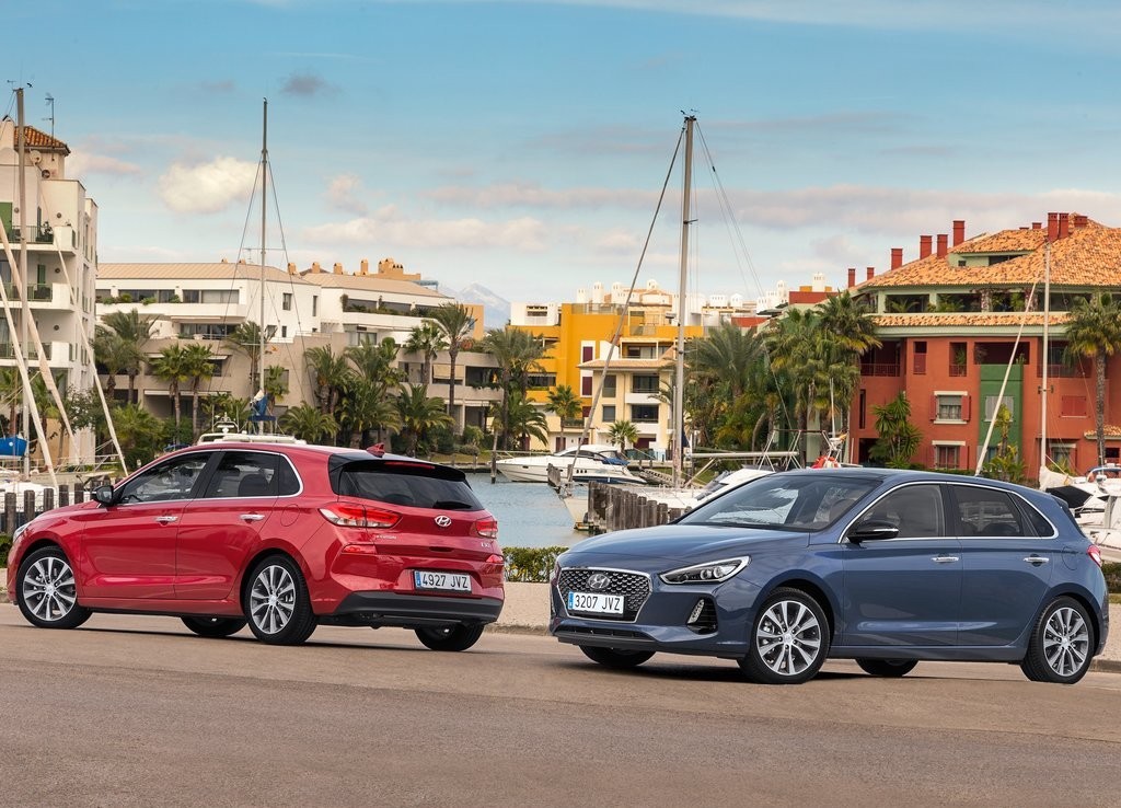 2017 - HYUNDAI i30, foto 34
