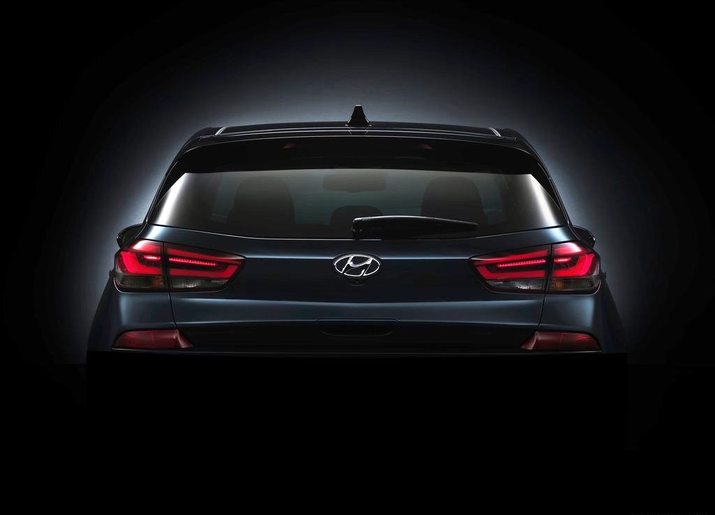 2017 - HYUNDAI i30, foto 40