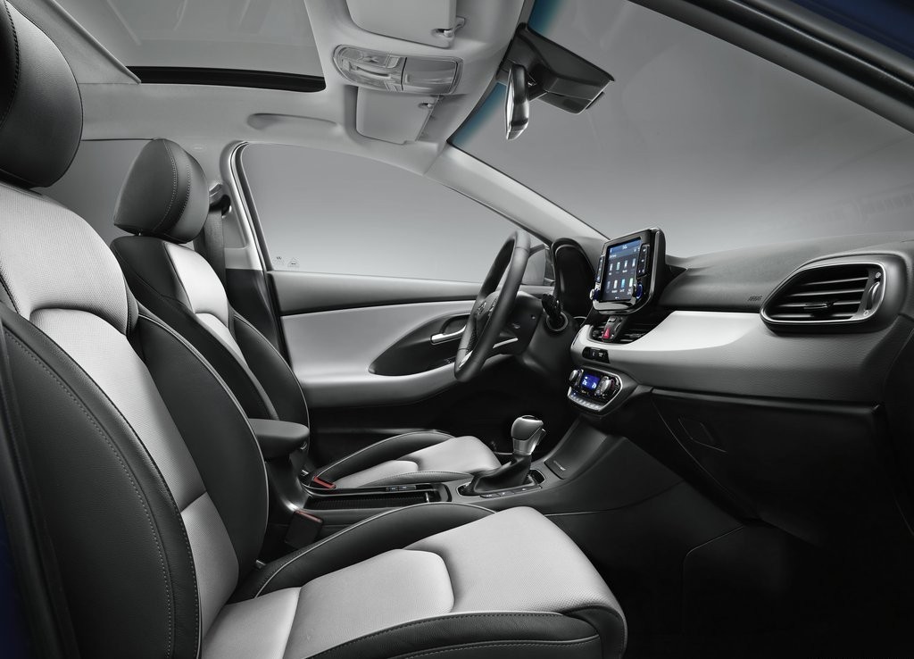2017 - HYUNDAI i30, foto 47