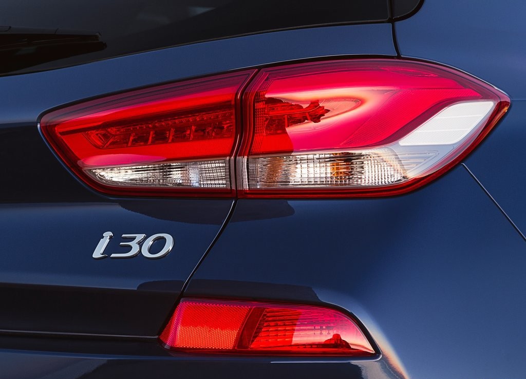 2017 - HYUNDAI i30, foto 74