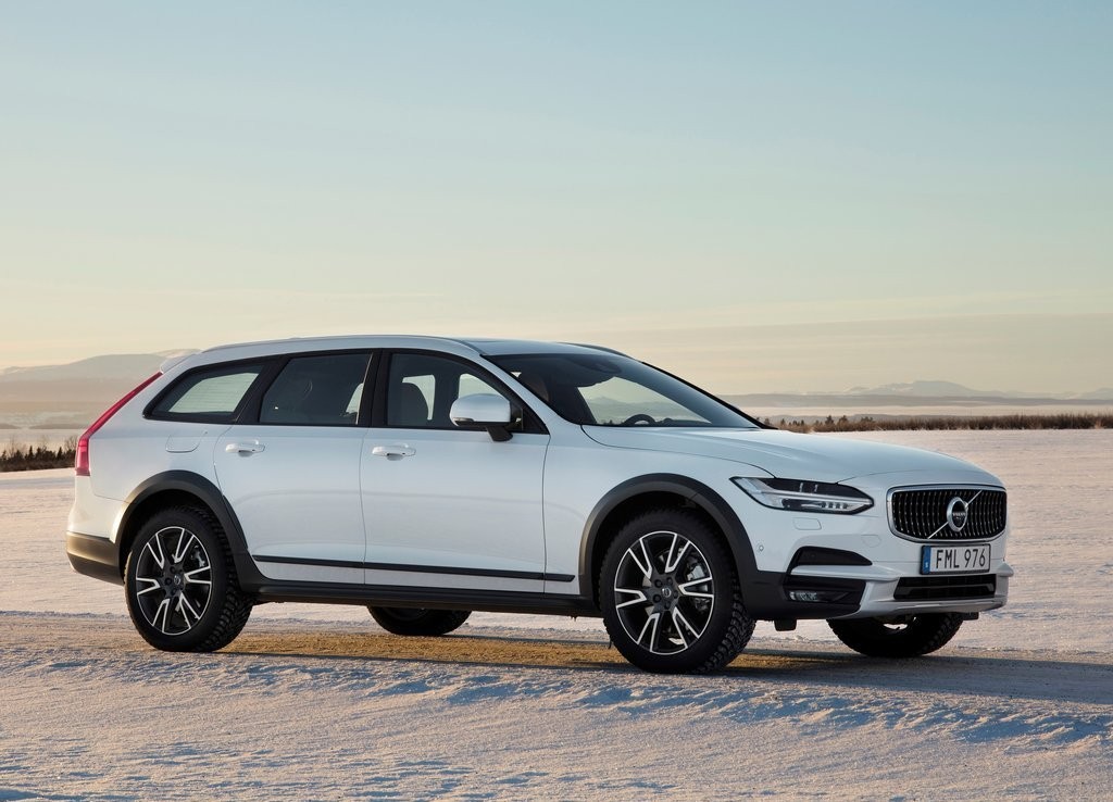 2017 - VOLVO V90 CROSS COUNTRY, foto 2