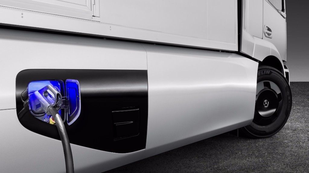 2016 - MERCEDES-BENZ URBAN eTRUCK, foto 12