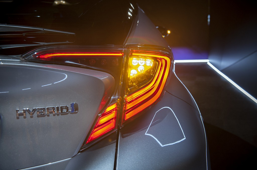 TOYOTA C-HR LAUNCH EDITION, foto 9