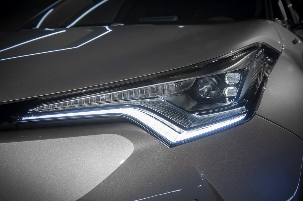 TOYOTA C-HR LAUNCH EDITION, foto 11