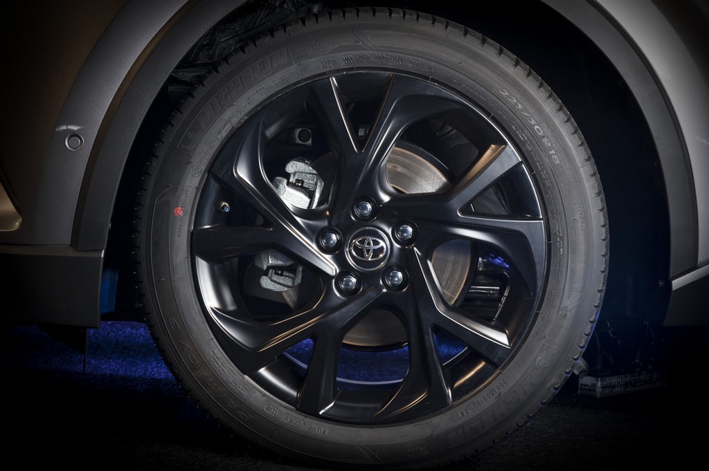 TOYOTA C-HR LAUNCH EDITION, foto 19