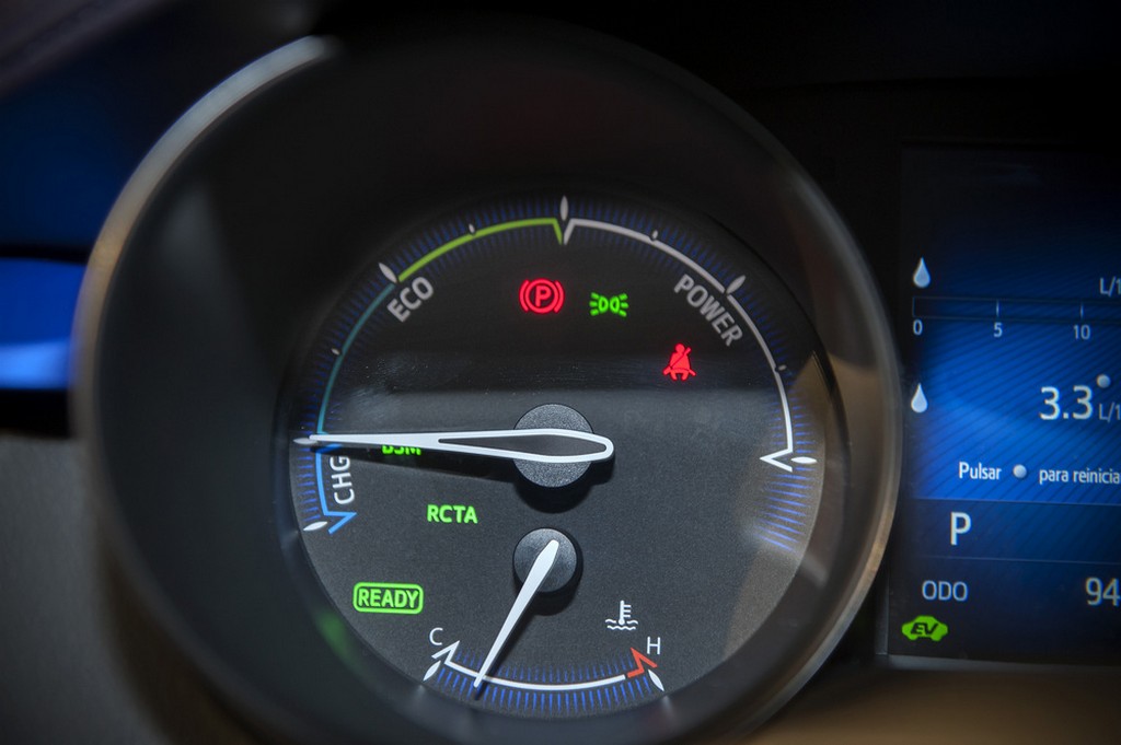 TOYOTA C-HR LAUNCH EDITION, foto 29