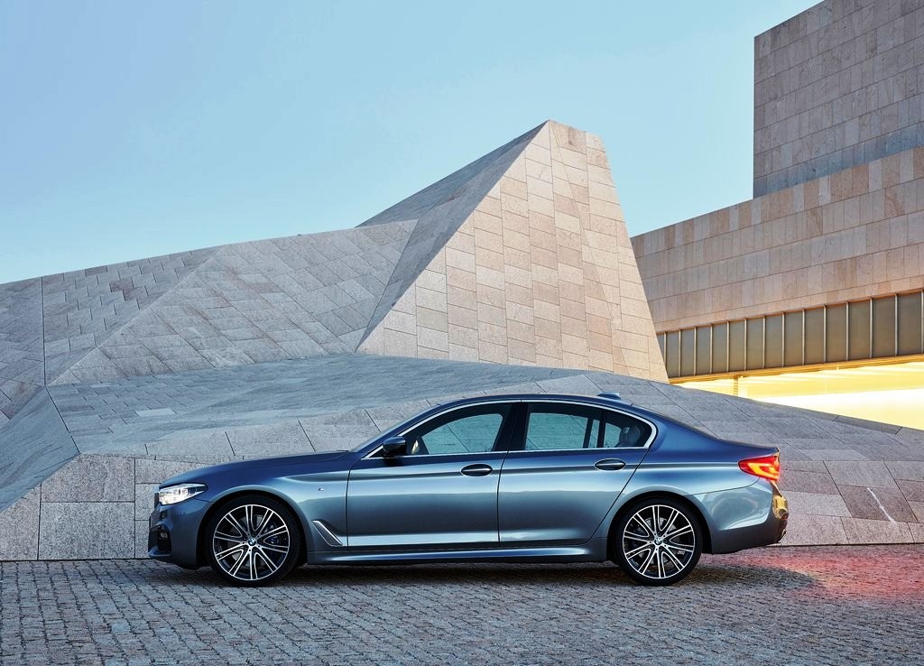 2017 - BMW 5 SERIES SEDAN, foto 23