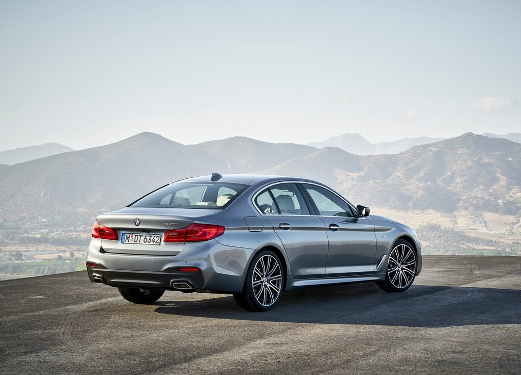 2017 - BMW 5 SERIES SEDAN, foto 26