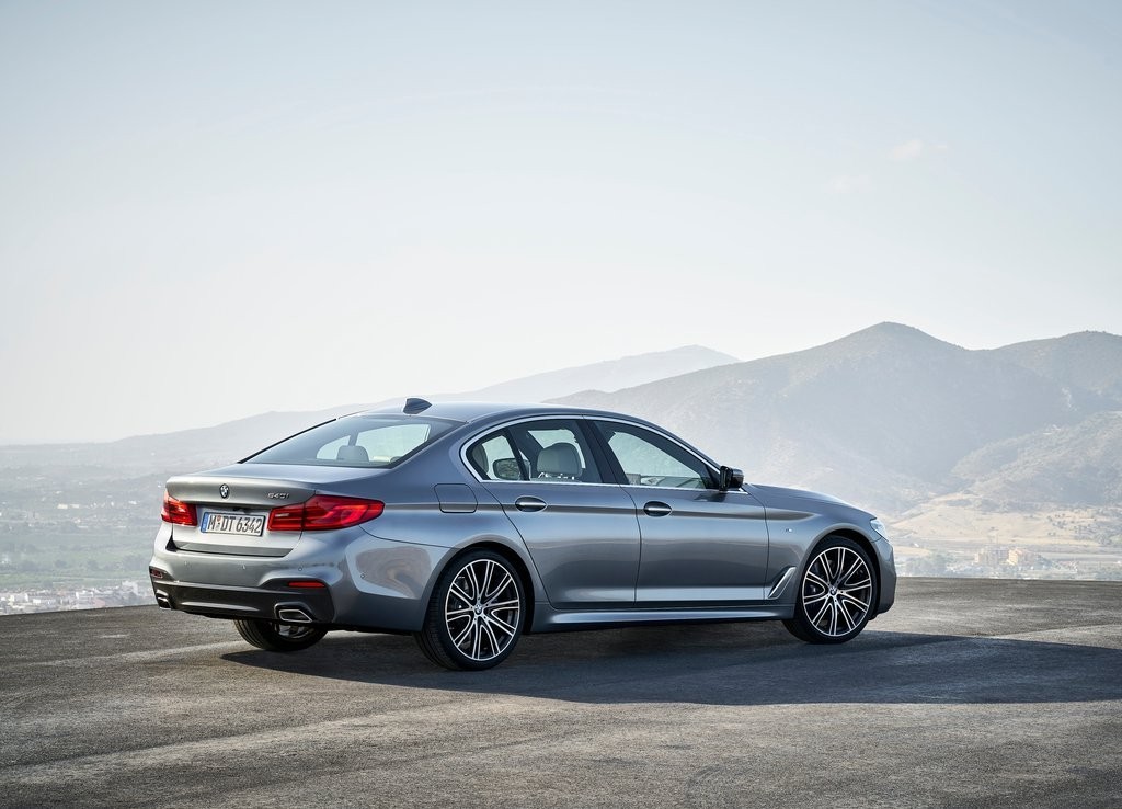 2017 - BMW 5 SERIES SEDAN, foto 27