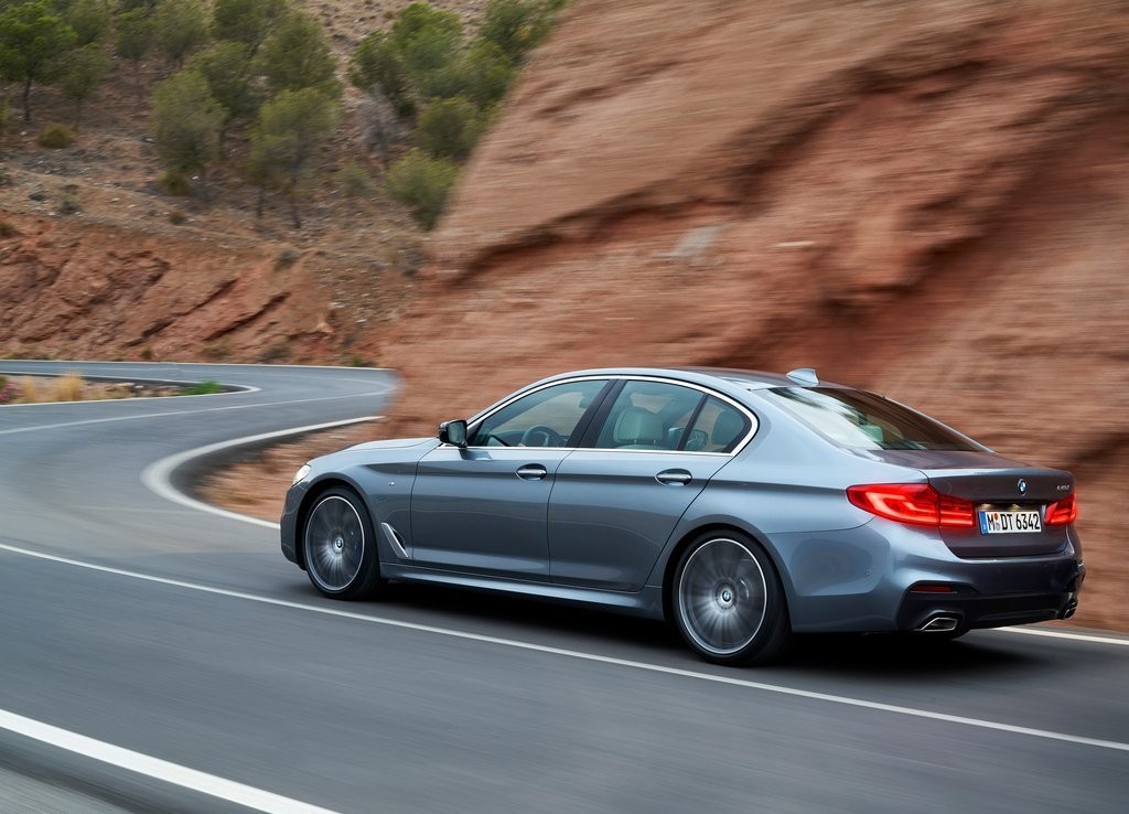 2017 - BMW 5 SERIES SEDAN, foto 32