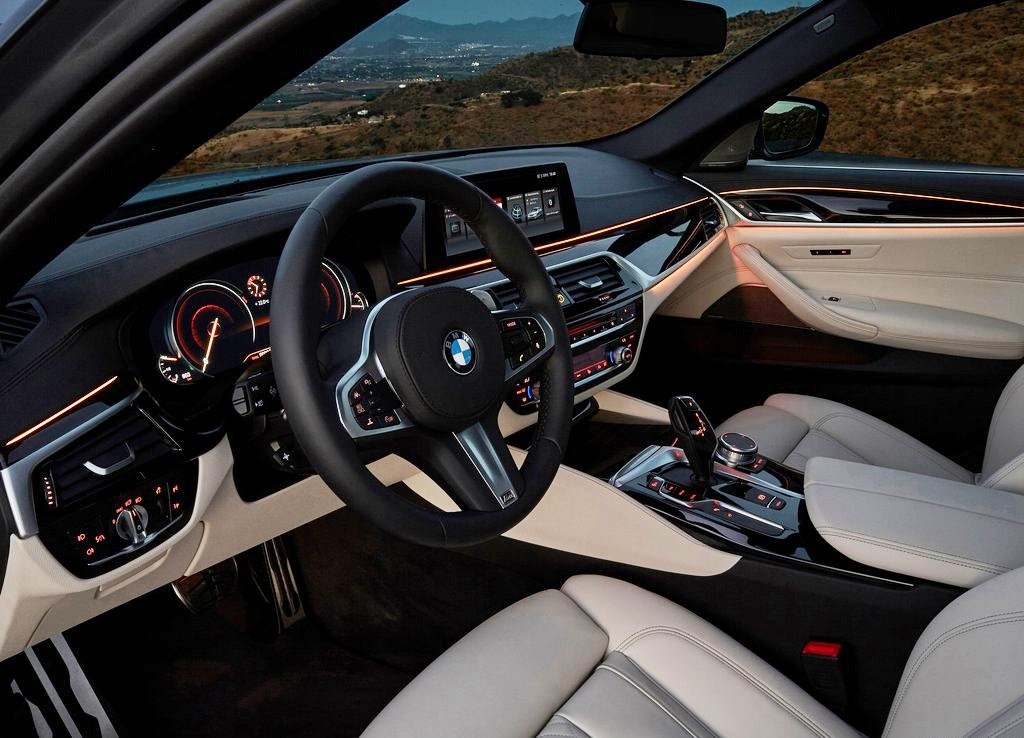 2017 - BMW 5 SERIES SEDAN, foto 44