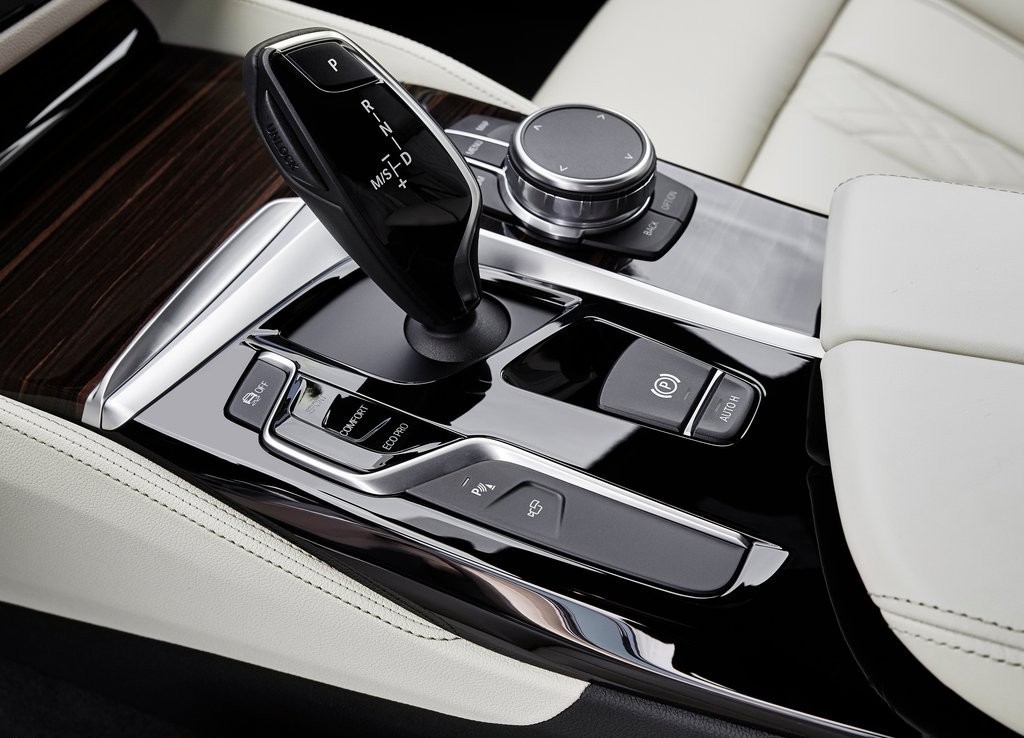 2017 - BMW 5 SERIES SEDAN, foto 52