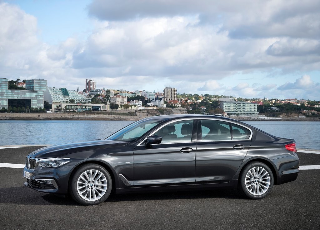 2017 - BMW 5 SERIES SEDAN, foto 130
