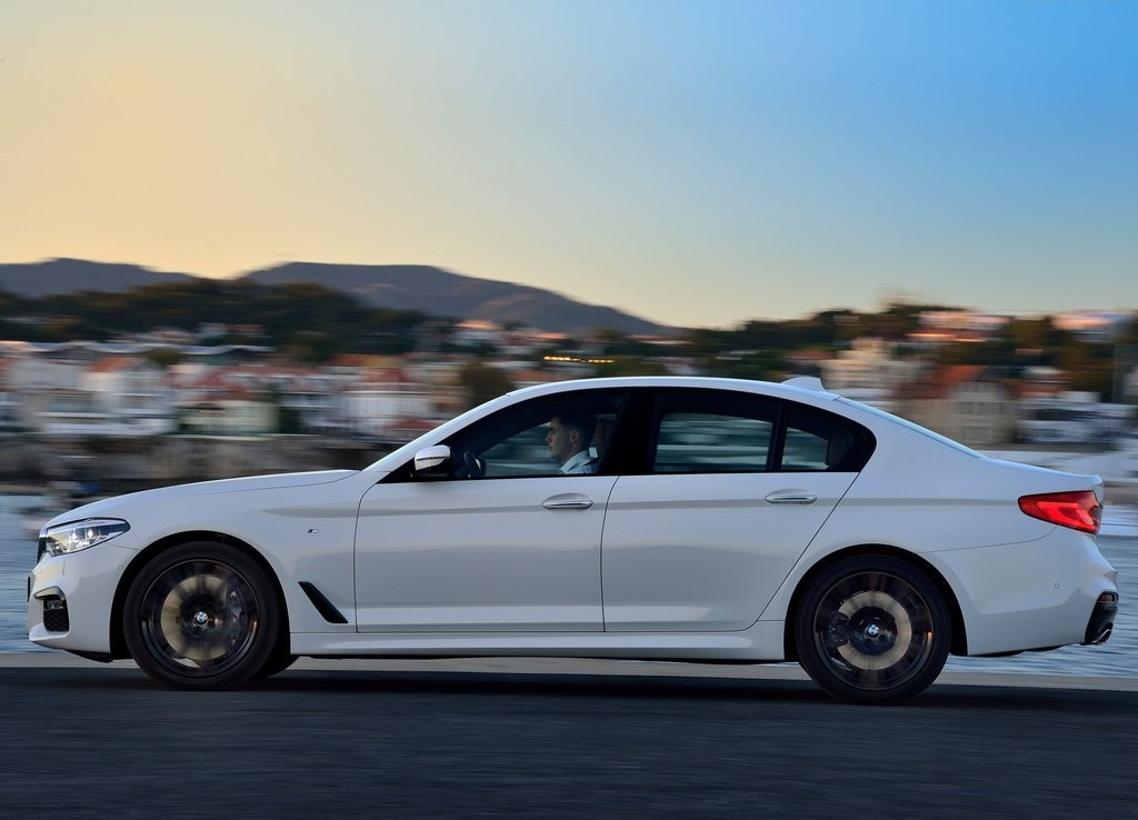 2017 - BMW 5 SERIES SEDAN, foto 170