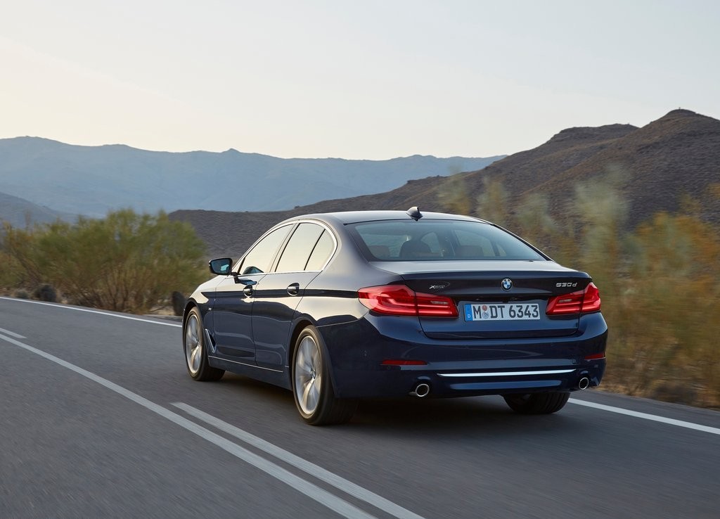 2017 - BMW 5 SERIES SEDAN, foto 200