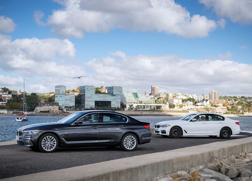 2017 - BMW 5 SERIES SEDAN, foto 210