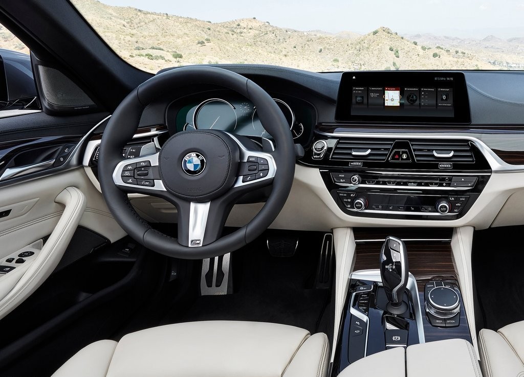 2017 - BMW 5 SERIES SEDAN, foto 216