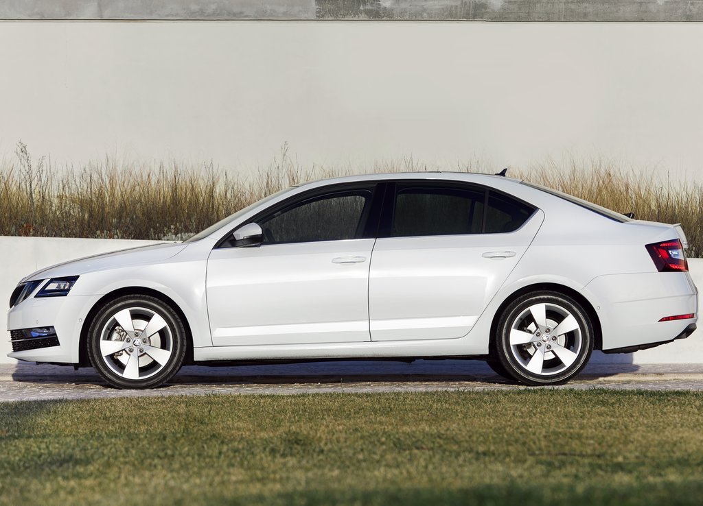 2017 - SKODA OCTAVIA, foto 27