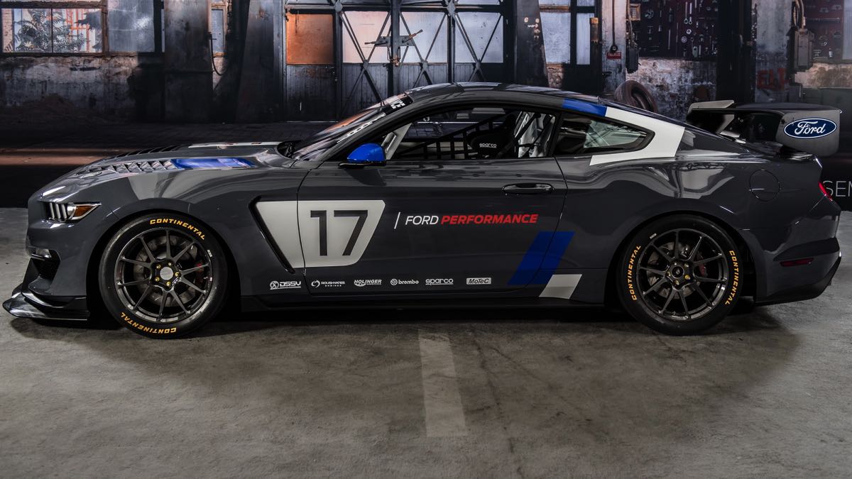 2016 - FORD MUSTANG GT4 RACER, foto 2