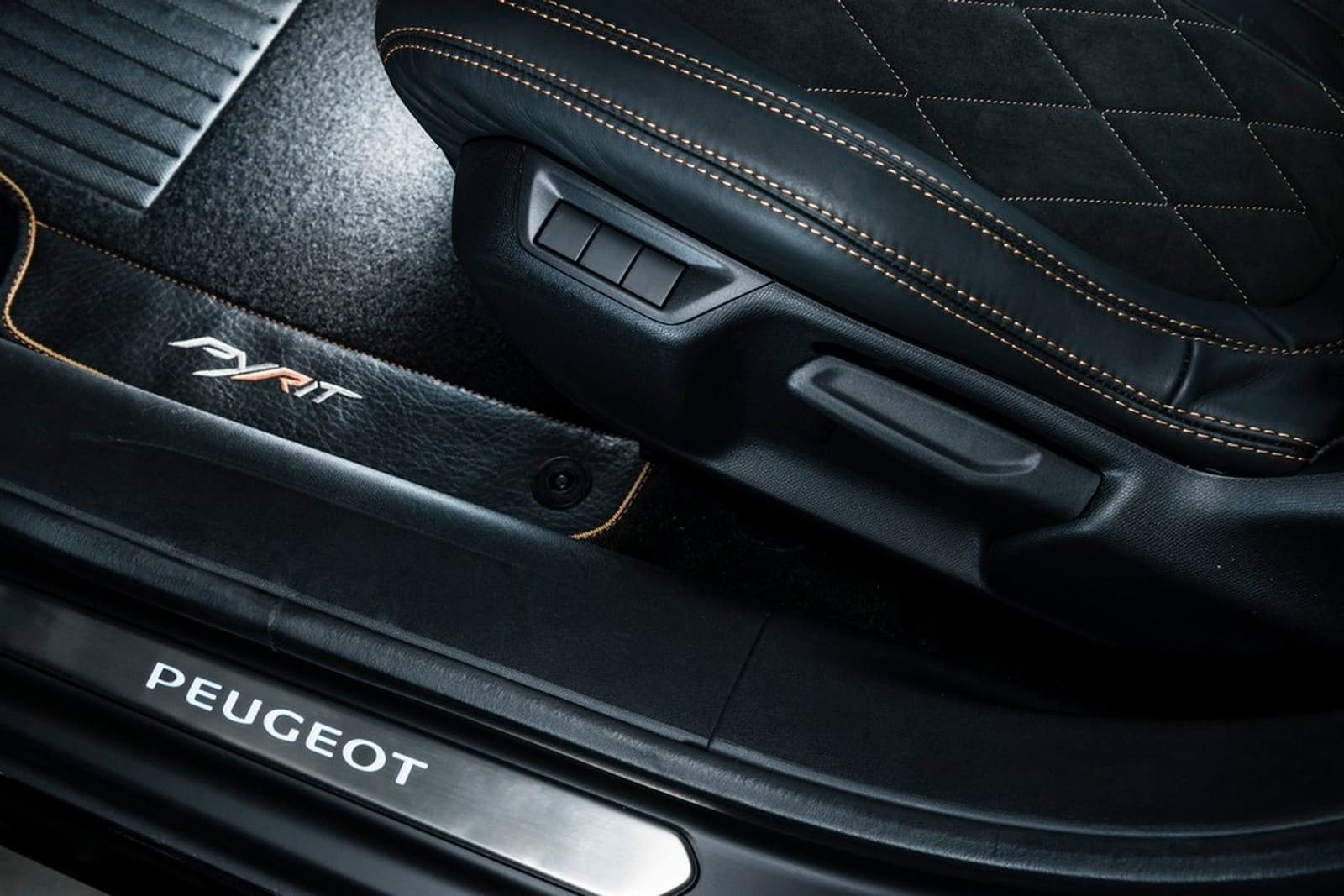 2016 - PEUGEOT 208 PYRIT, foto 9