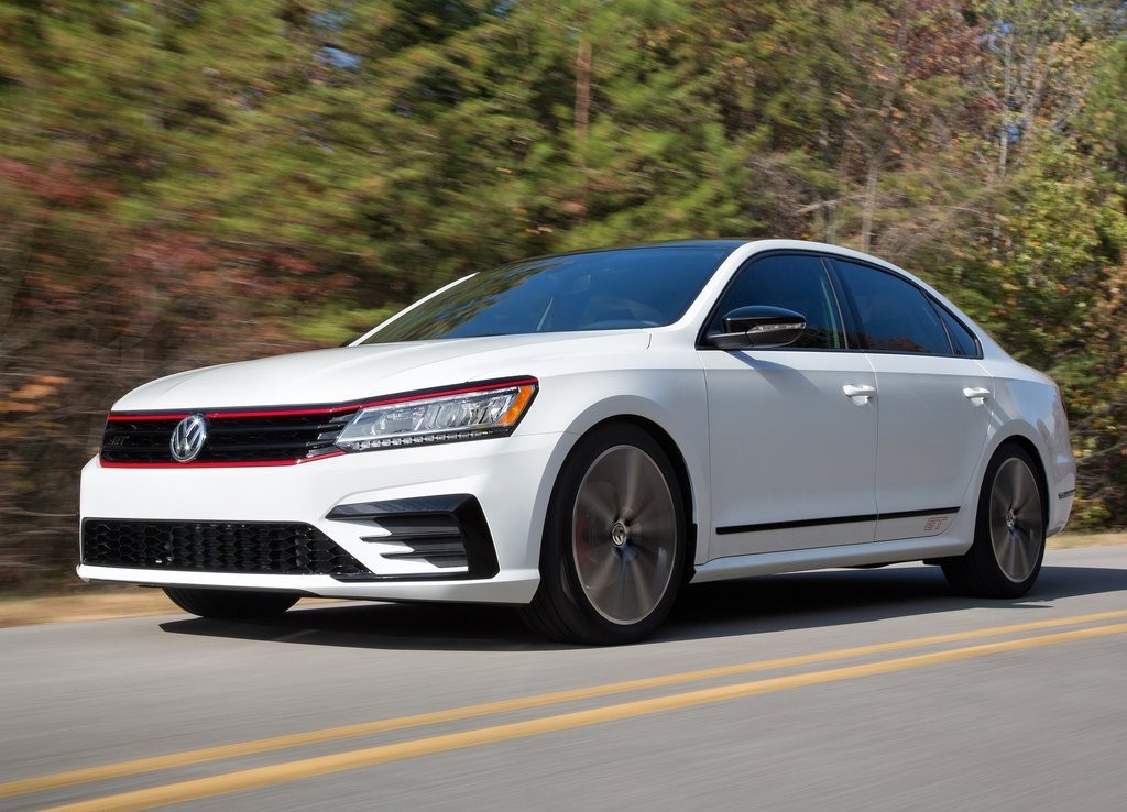 2016 - VOLKSWAGEN PASSAT GT CONCEPT, foto 3
