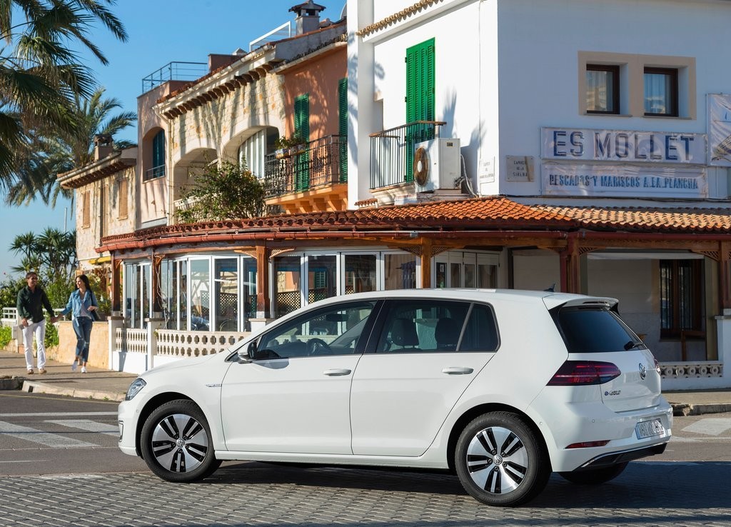2017 - VOLKSWAGEN e-GOLF, foto 17