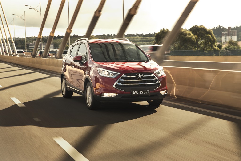 2017 - JAC T5 CVT, foto 16