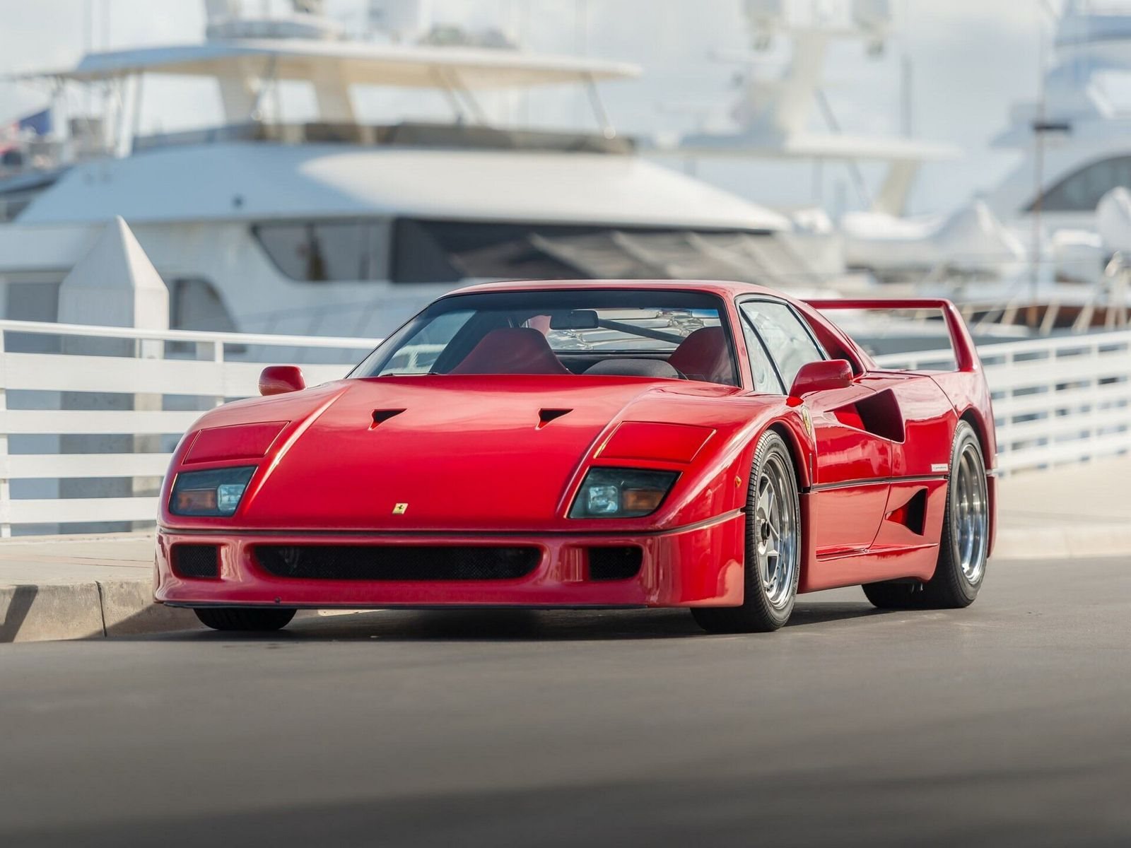 FERRARI F40, foto 8
