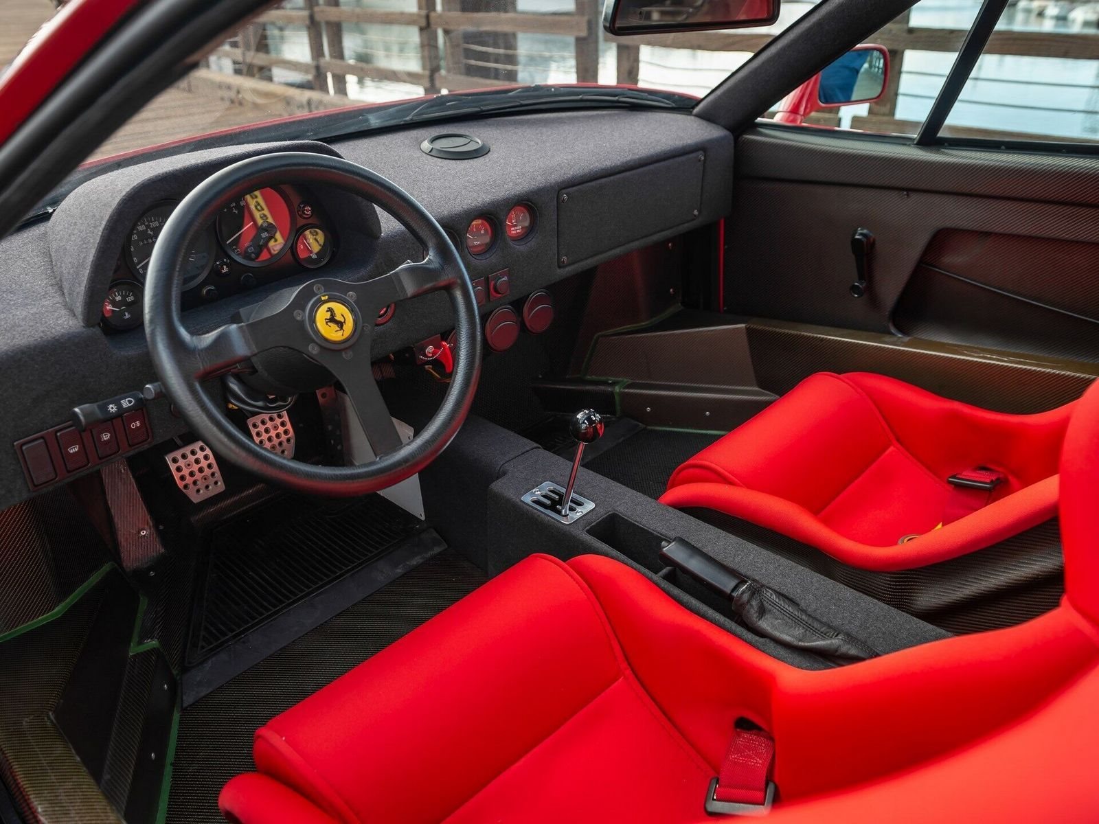 FERRARI F40, foto 10