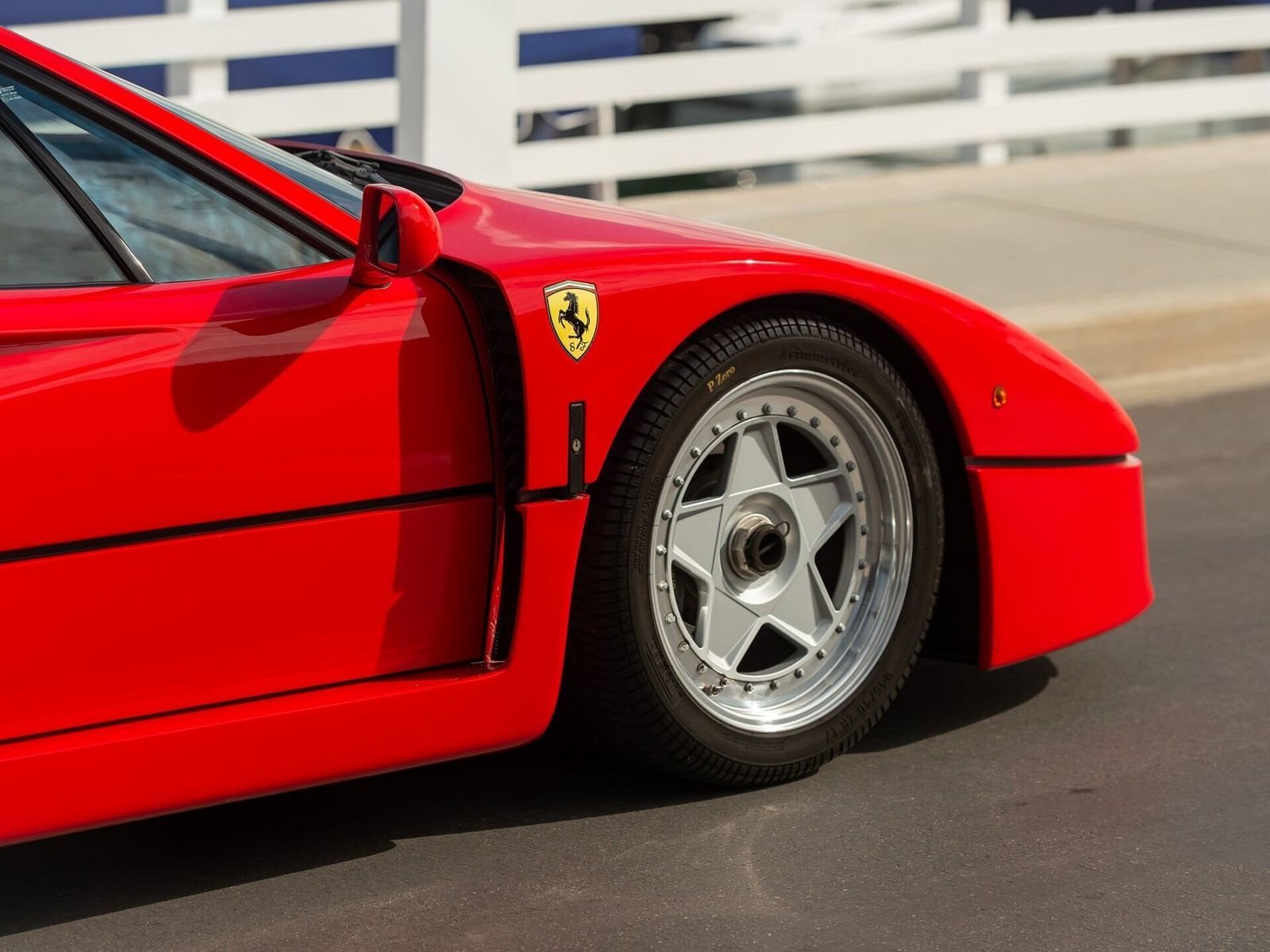 FERRARI F40, foto 35