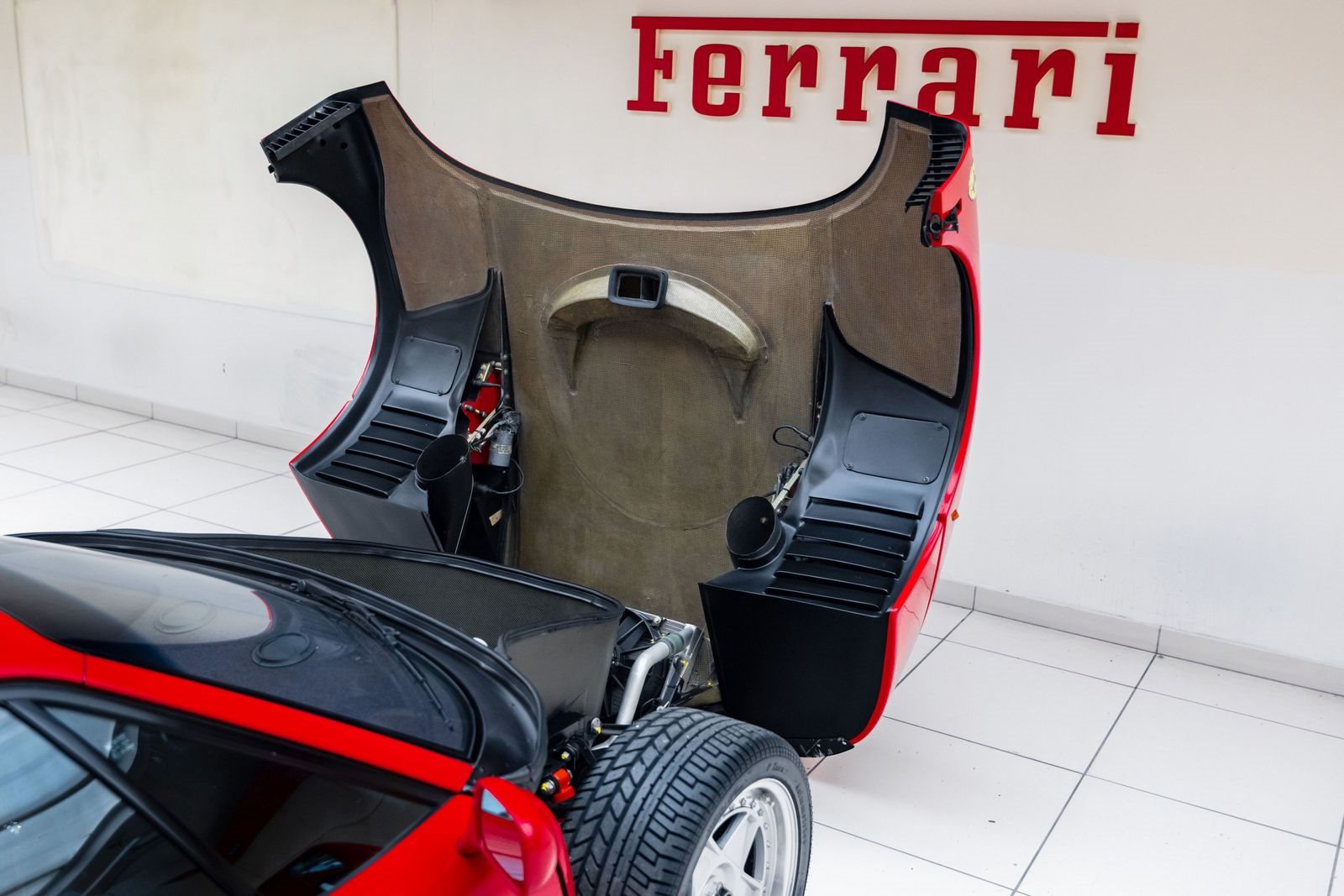 FERRARI F40, foto 81