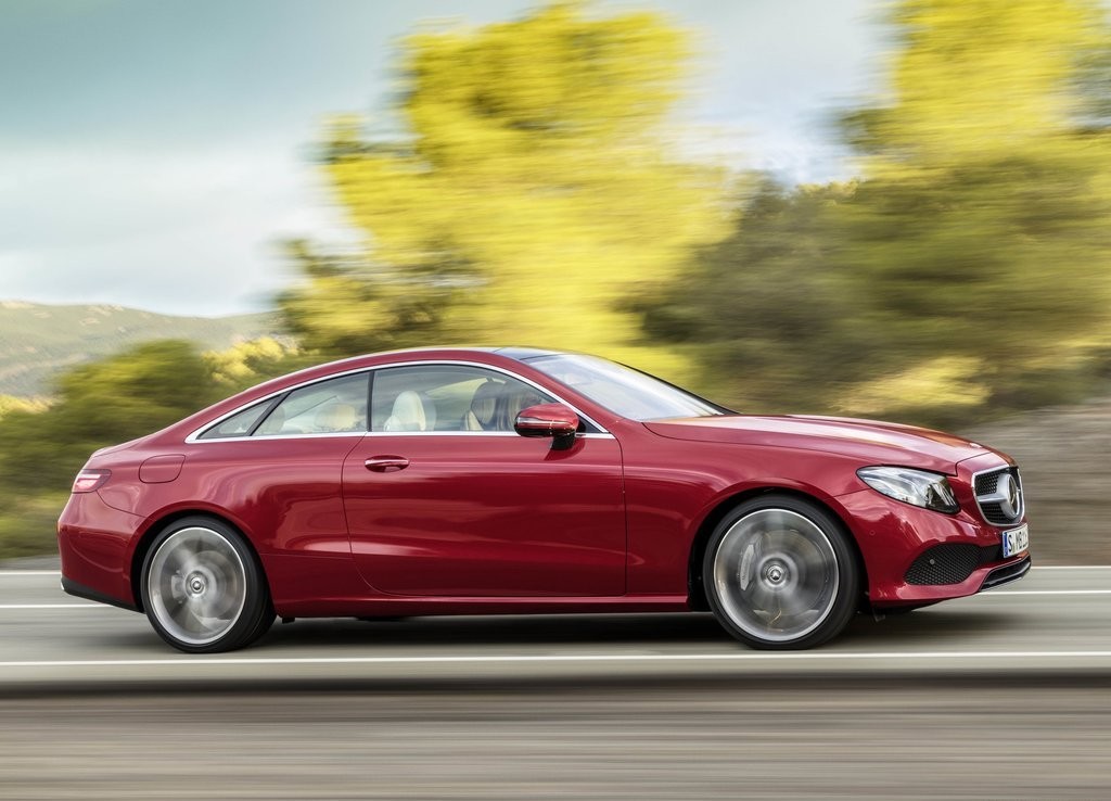 MERCEDES-BENZ E COUPE, foto 23