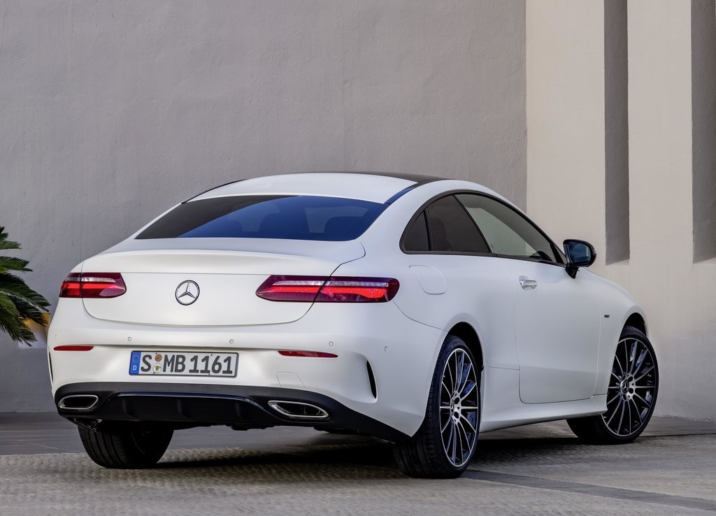 MERCEDES-BENZ E COUPE, foto 31