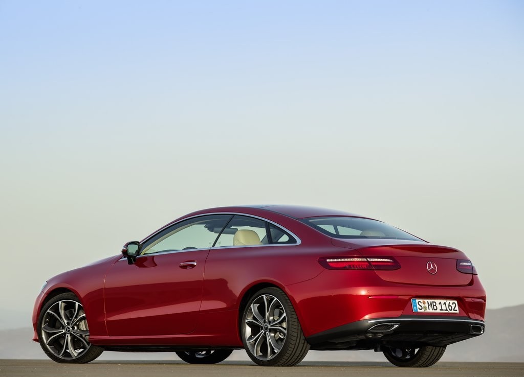 MERCEDES-BENZ E COUPE, foto 32