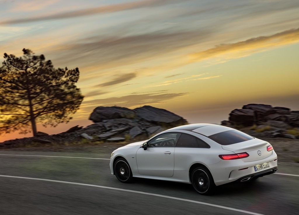 MERCEDES-BENZ E COUPE, foto 35