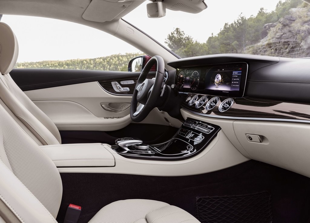 MERCEDES-BENZ E COUPE, foto 61