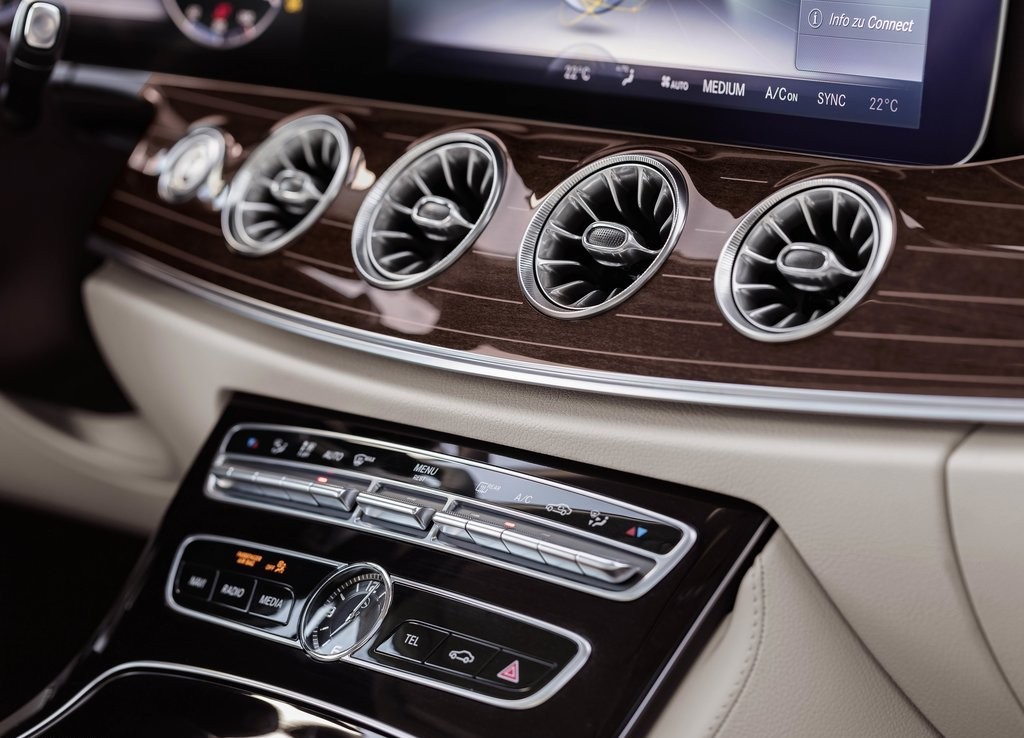 MERCEDES-BENZ E COUPE, foto 66