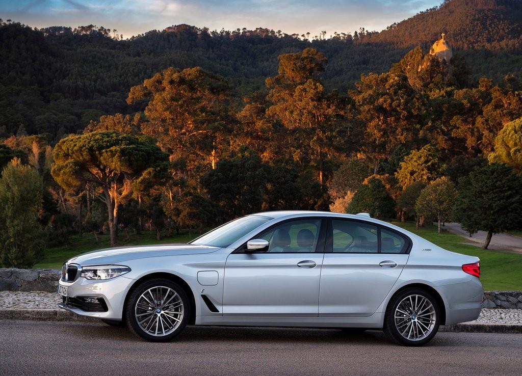 2018 - BMW 530e SEDAN iPERFORMANCE, foto 4