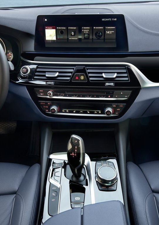 2018 - BMW 530e SEDAN iPERFORMANCE, foto 19