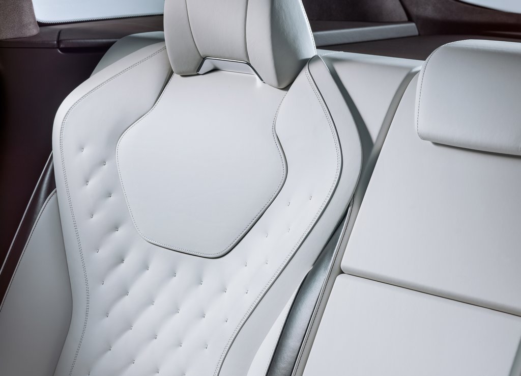 2017 - INFINITI QX50 CONCEPT, foto 16