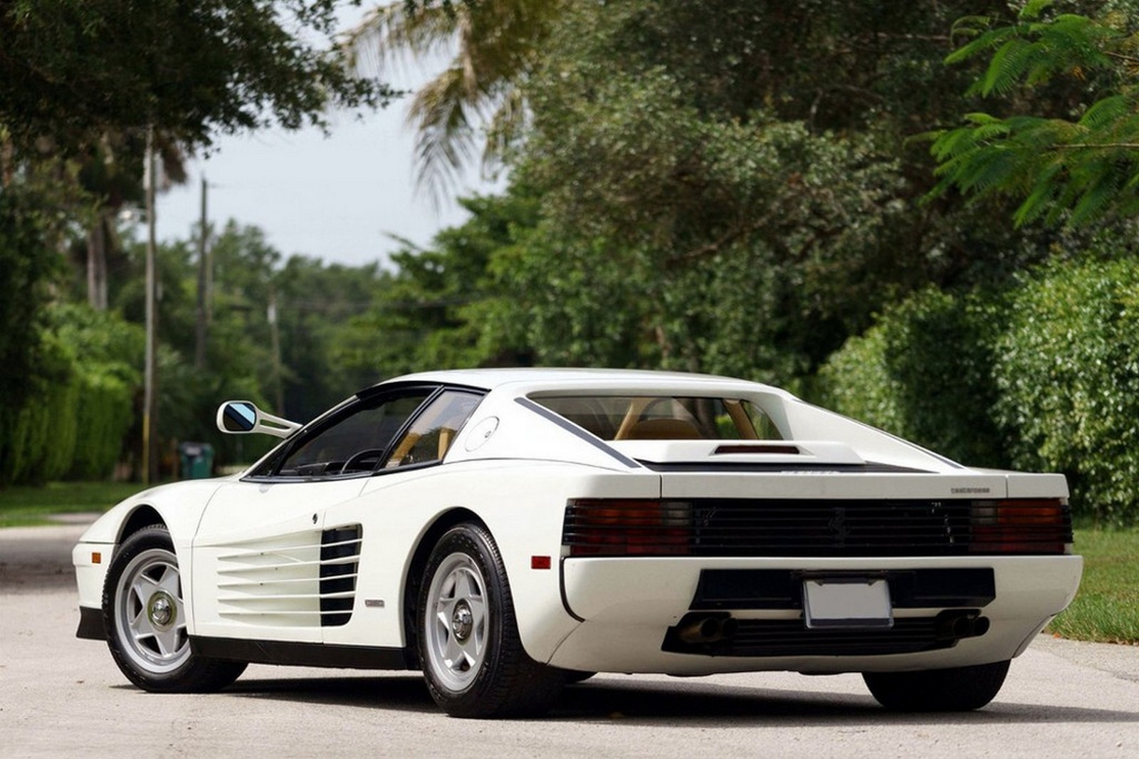 FERRARI TESTAROSSA ‘MIAMI VICE', foto 2