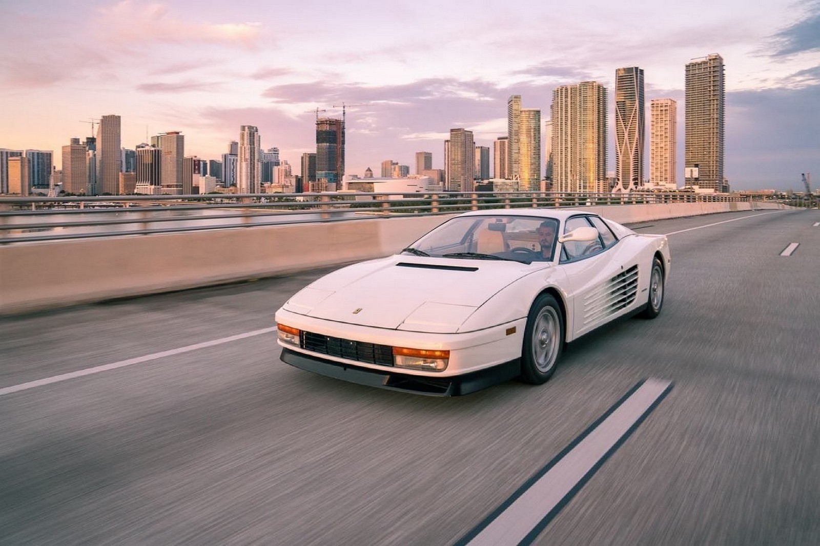 FERRARI TESTAROSSA ‘MIAMI VICE', foto 10